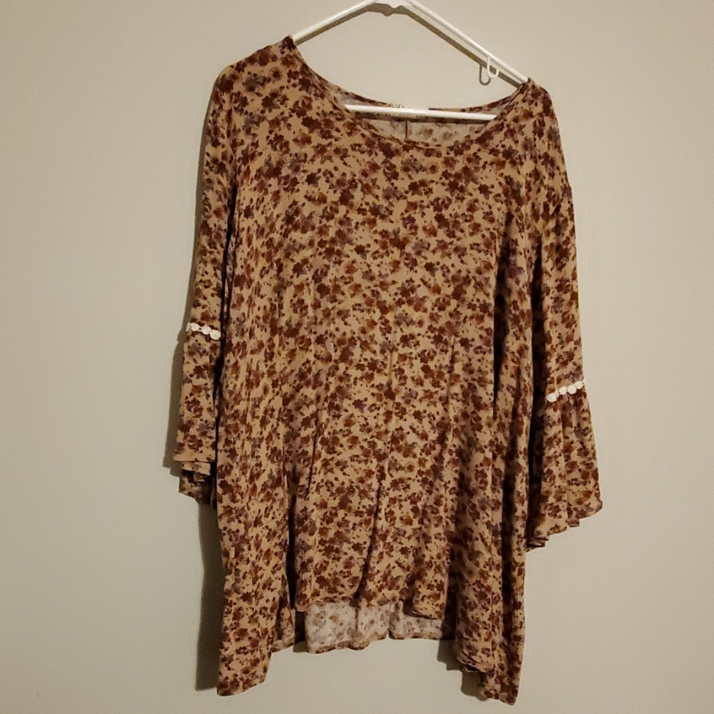 Bell sleeve southern stitch tunic